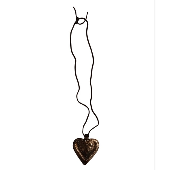 HANDCRAFTED GOLD/BRONZE/METAL  HEART-SHAPED NECKLACE W/LEATHER CORD TIE 🤎 - Picture 3 of 4